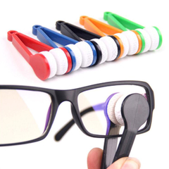 Mini Escova Limpa Óculos na internet