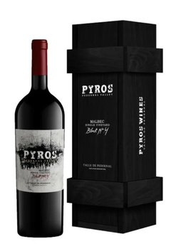 Pyros Single Vineyard Estuche Magnum