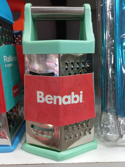 rallador Benabi 6 caras con base de silicona