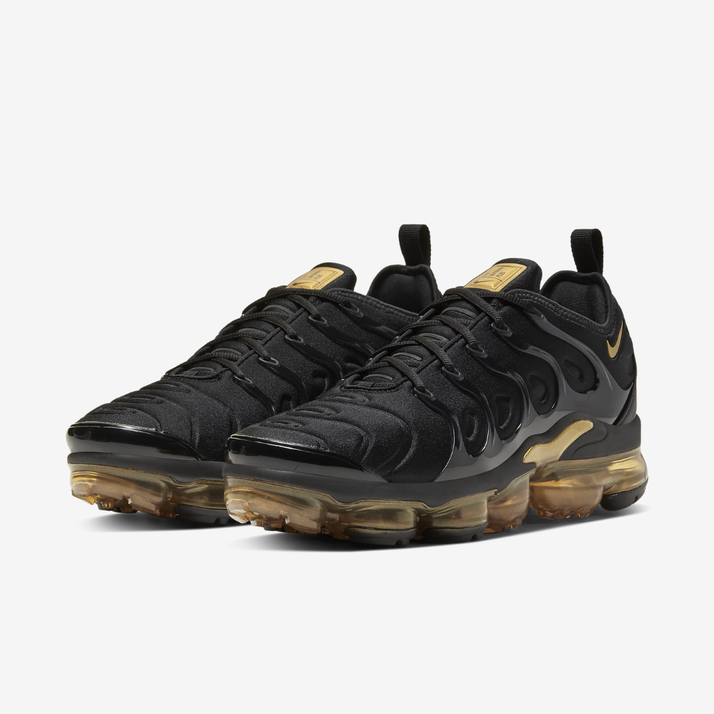 Tênis nike air vapormax plus preto e dourado discount