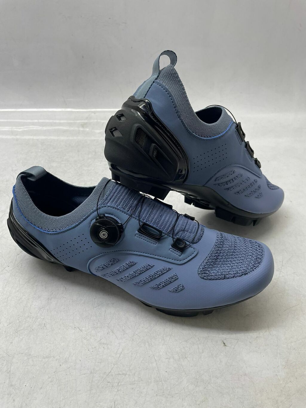 VENDIDAS) Zapatillas MTB Cierre Boa para tapones