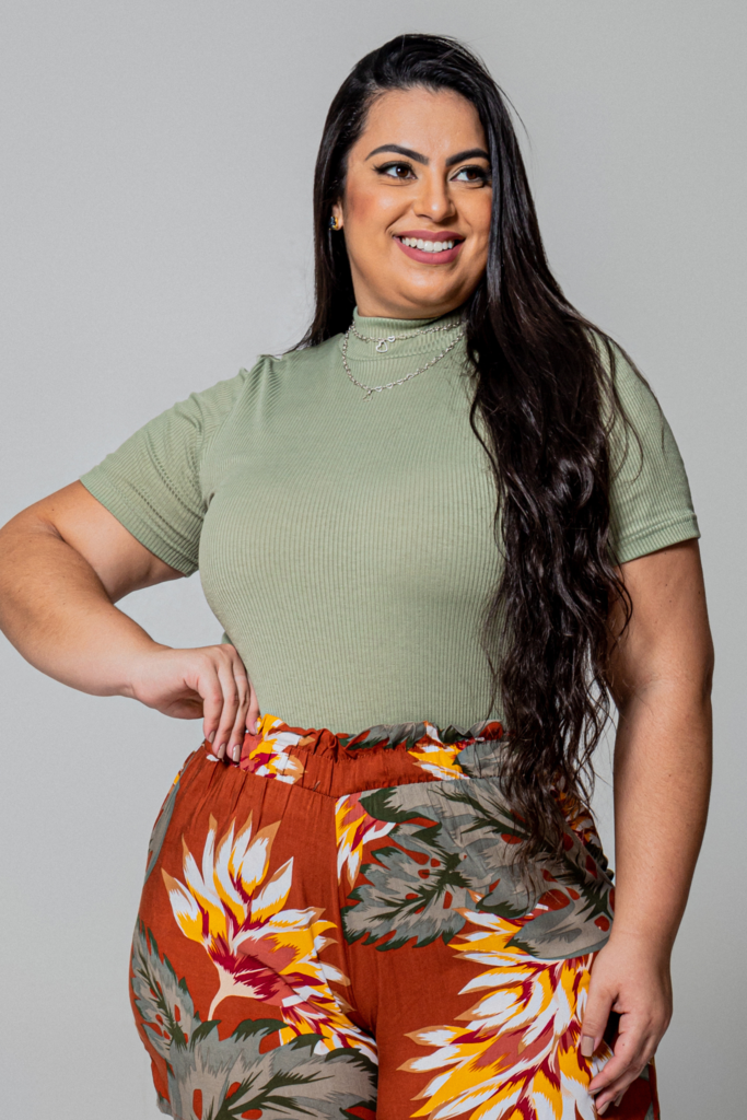 Blusa Feminina Canelada Gola Alta Plus Size