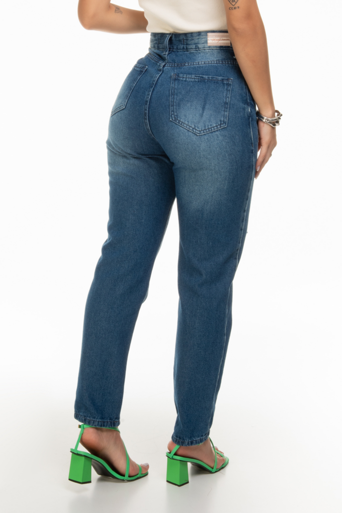 Calça Jeans Feminina Reta Destroyed - Lojas Maxshop