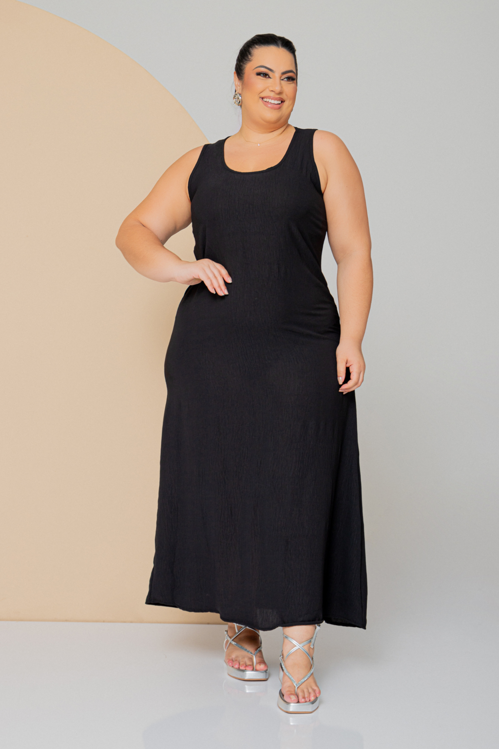 Vestido preto longo sales basico plus size