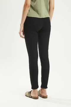 JEAN 301 SKINNY BLACK ESTATICO (KOXIS) en internet