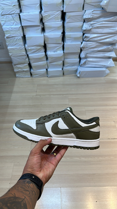 DUNK LOW VERDE MILITAR