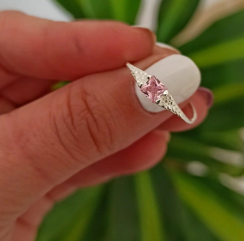 Anillo piedra engarzada rosa/N°18
