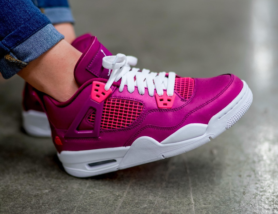 Tenis Nike Air Jordan 4 GS Valentine s Day True Berry