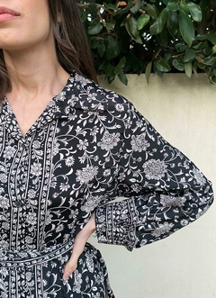 VESTIDO CAMISERO/KIMONO XIRAT NEGRO Y BLANCO - comprar online