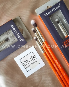 Imagen de Pincel Blender pequeño BT11 línea profesional Beauty Tools Macrilan