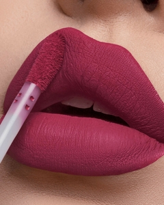 BT Labial Matte líquido de Bruna Tavares en internet