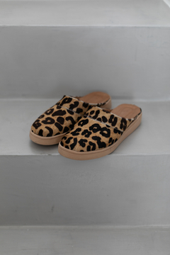 ZUECO FLUIR LEOPARDO - comprar online