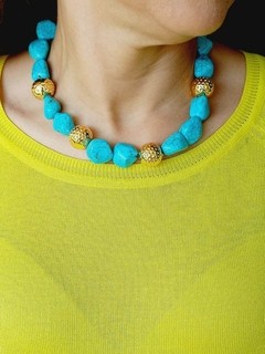 COLAR CHOKER PEDRA NATURAL HOWLITA TURQUESA AZUL - loja online