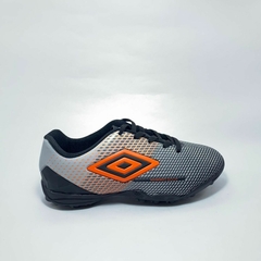 BOTIN TF UMBRO SPEED SONIC JUNIOR NEG/PLA promo (0F81056-186)