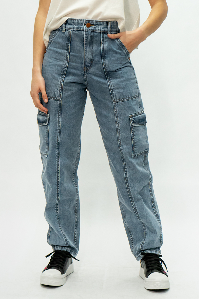 PERRY CARGO JEANS STONE LOC Comprar en SOLIDO INC