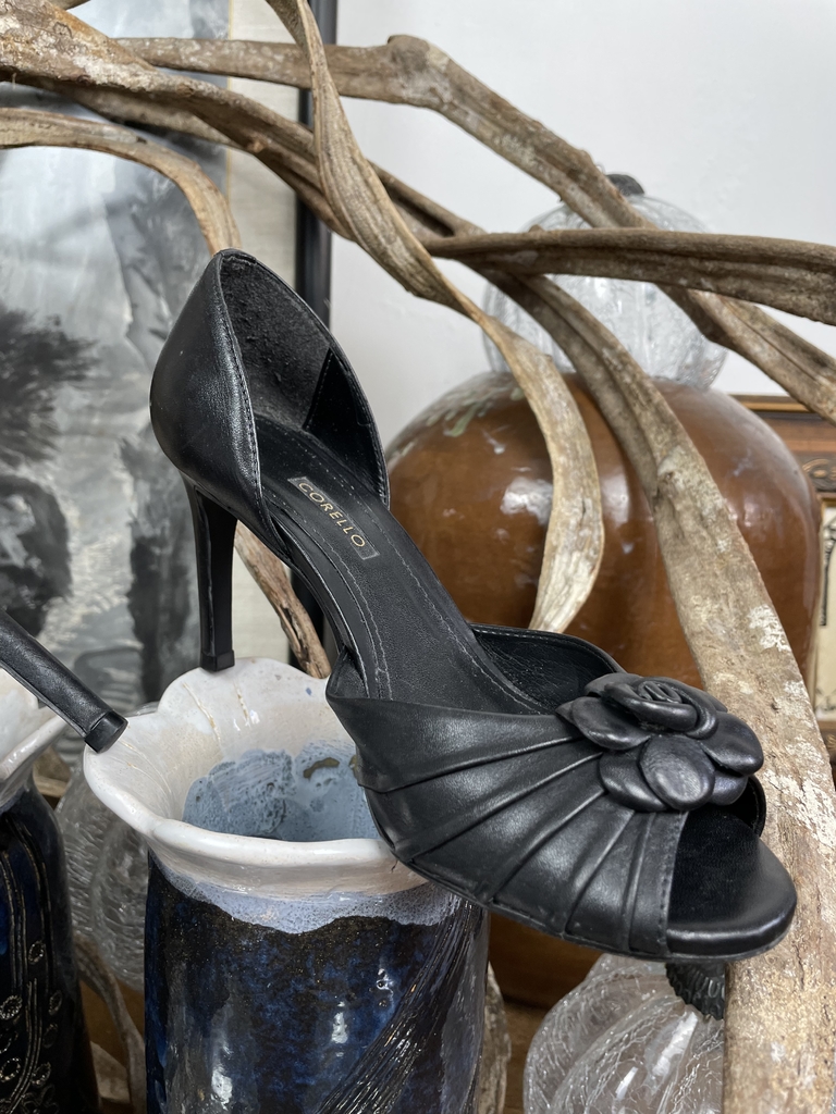Corello hotsell peep toe