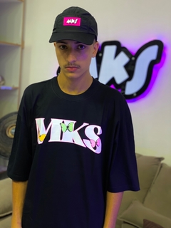 Imagem do CAMISETA OVERSIZED PREMIUM MKS - TRIPPIN MKS BORBOLETA '' FLUORESCENTE UV ''