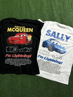 CONJUNTO CAMISETA DE CASAL CARROS '' MCQUEEN E SALLY DESCRIPTIVE “ ESTAMPA FRENTE E COSTAS na internet