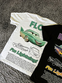 CONJUNTO CAMISETA DE CASAL CARROS '' RAMON E FLO DESCRIPTIVE “ ESTAMPA FRENTE E COSTAS - MKS