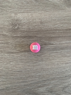 Pin M&M - rosa