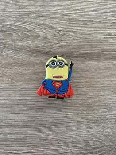 Pin Minion Superman