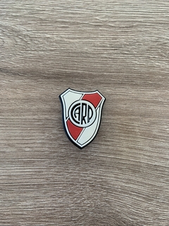 Pin River Plate