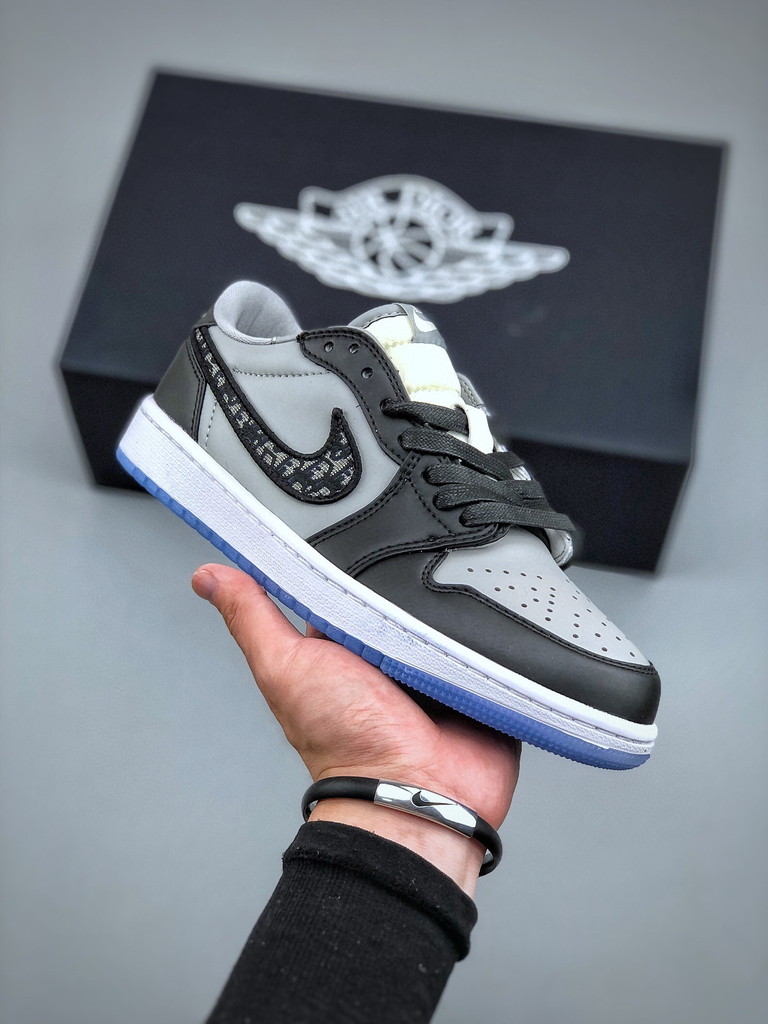 Tênis Nike Christian Dior Air Jordan 1