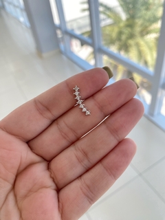 Piercing 7 Zircônias Grande em Aço - comprar online