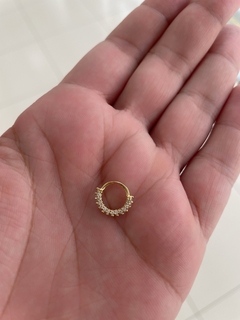 Piercing Argolinha Torção Cravejado 10mm em Aço Banhado a Ouro na internet