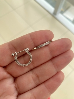 Piercing Argolinha Cravejada com Haste em Aço - Estilo Romano Semijoias 