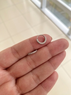 Piercing Argolinha Torção Cravejado 10mm em Aço na internet