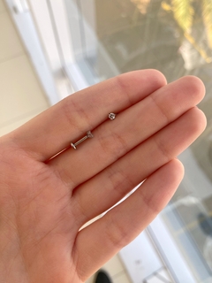 Piercing Reto Ponto de Luz Labret 2,5x9mm em Aço