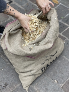 Bolsa de arpillera con viruta de madera - comprar online
