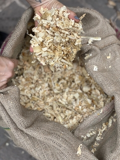 Bolsa de arpillera con viruta de madera en internet