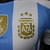 Camisa-Titular-Seleção-Argentina-Home-2024-Adidas-Azul-e-Branca-Masculina-Jogador-Copa-America-Authentic-AFA-Messi-Tri-Mundial-Futebol