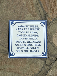 Azulejo Frase ¨Nada te turbe¨ azul 20x20 - comprar online