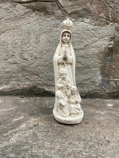 Virgen de Fatima con pastorcitos