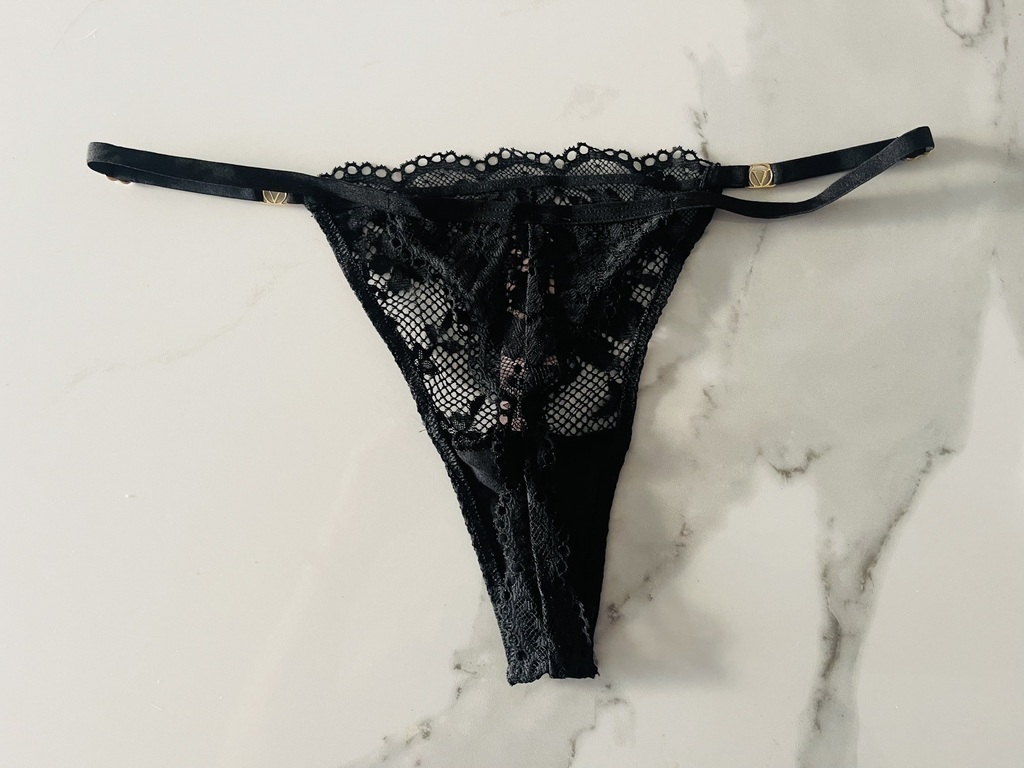 Tanga Victorias Secret Negra encaje regulable S
