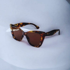 Óculos de Sol Gatinho Tartaruga . SLP 2233 - comprar online