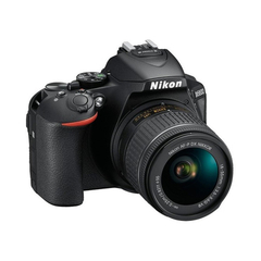 Nikon D 5600 + objetivo 18-55mm - Nino