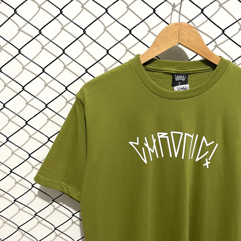 Camiseta Big Chronic “Nois é Cria 2.0'” Verde Musgo