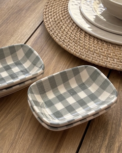 Dip Rectangular Gingham