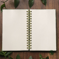 Cuaderno argollado papel liso Carpintero Escarlata - comprar online