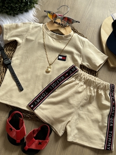 • Conjunto Tommy Camiseta + Bermuda - comprar online