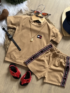 • Conjunto Tommy Camiseta + Bermuda - loja online