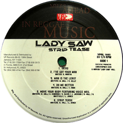 Lady Saw – Strip Tease na internet