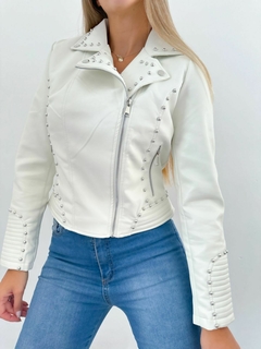 Campera 118 -Mega Tachas- -Ecocuero- - tienda online