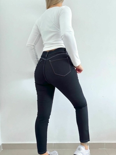 Pantalon 31 -Jeans- -Black- -Con Costuras- en internet