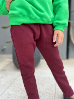 JOGGER FRISADO BORDO