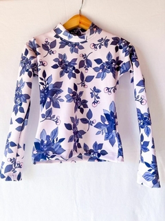 POLERA TERMICA ROSAS PASTEL